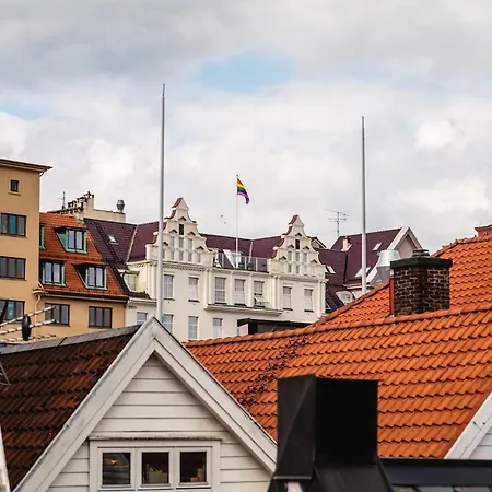 Modern On Bryggen Walking Distance To Everything! Bergen