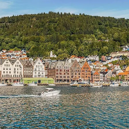 Apartment Modern On Bryggen Walking Distance To Everything!