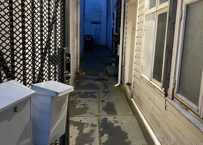 Modern On Bryggen Walking Distance To Everything! Apartment *