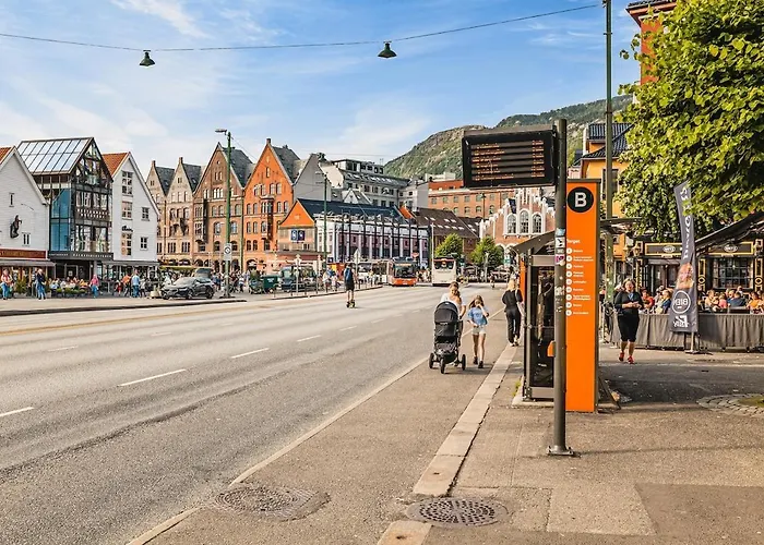 Modern On Bryggen Walking Distance To Everything!
